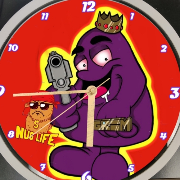 Chicken nugget and Grimace led dance light clock - Picture 3 of 4